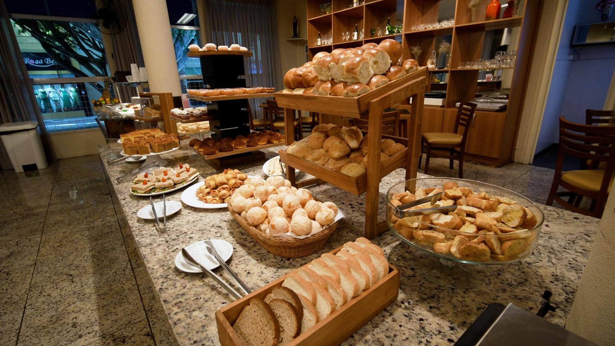 Hotel Dan Inn Pocos De Caldas - A Melhor Localizacao Do Centro By Nacional Inn エクステリア 写真
